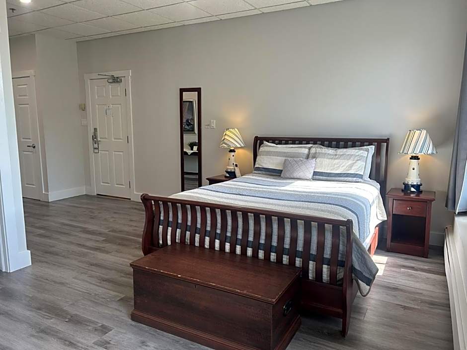 Lunenburg Arms Hotel
