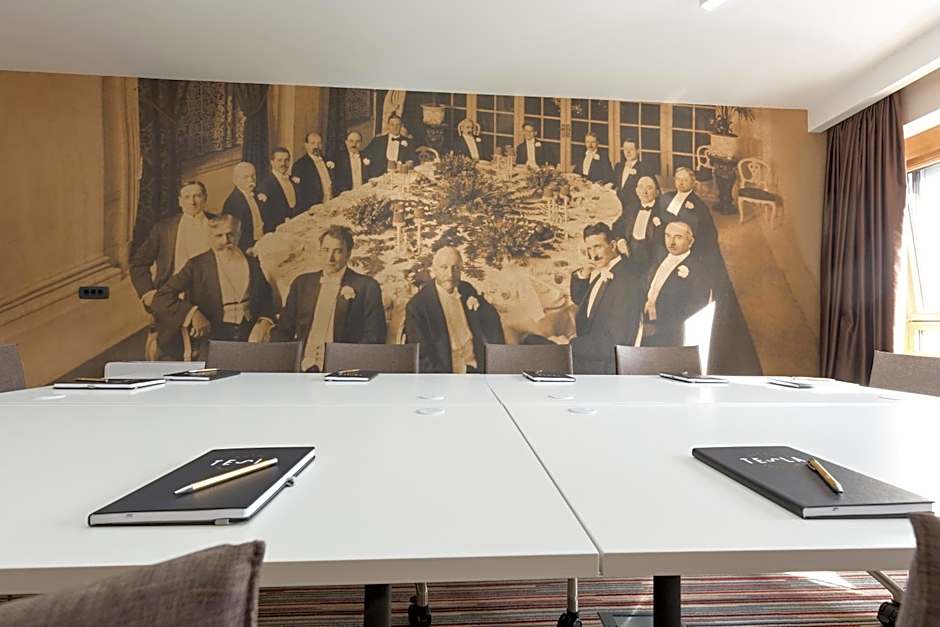 Hotel TESLA - Smart Stay Garni