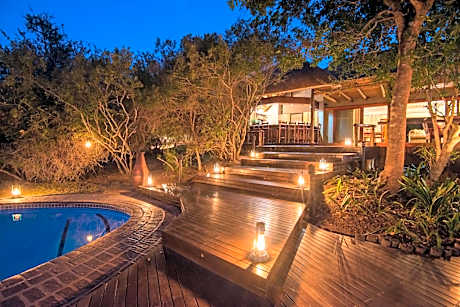 Waterbuck Game Lodge Thornybush Nature Reserve