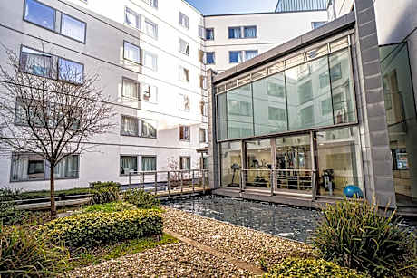 Friendship House (Southwark)