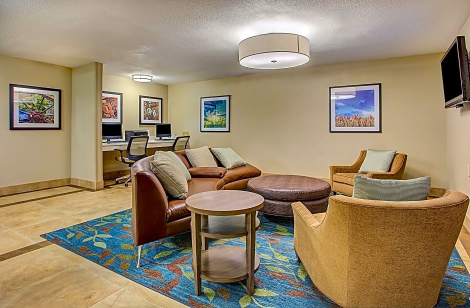 Candlewood Suites Louisville Airport by IHG