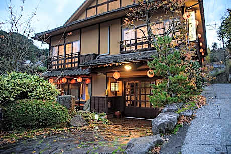 Yunohira Kamiyanagiya