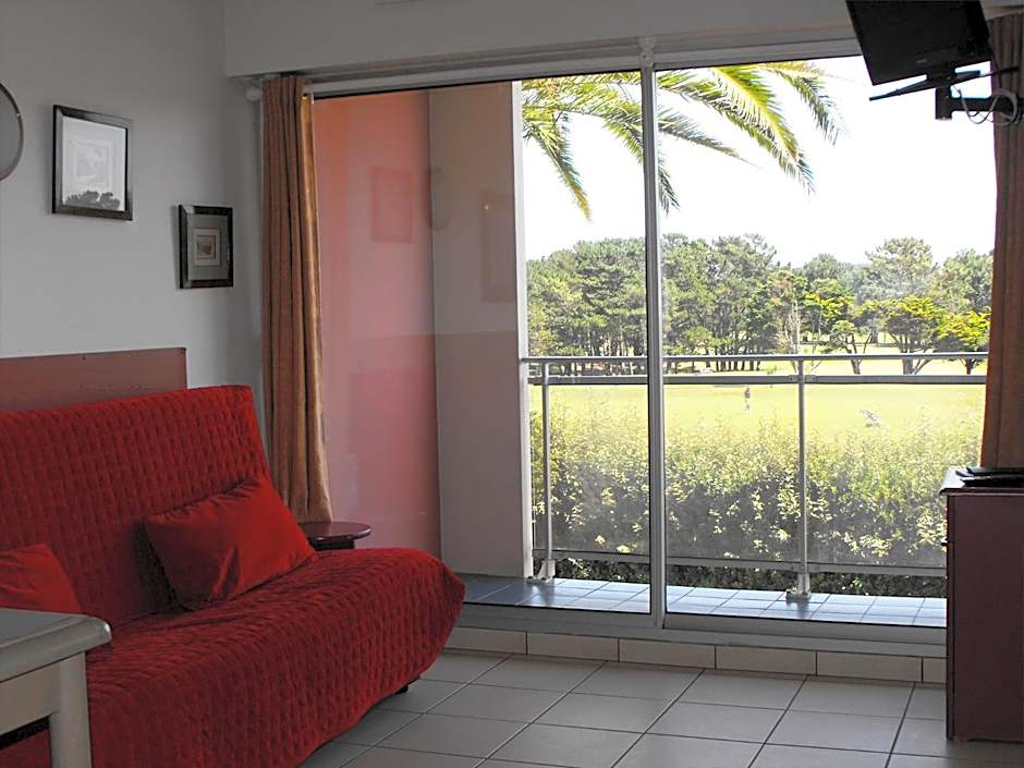Photo 1 of 8 of 1 Bedroom Apartment, Golf View