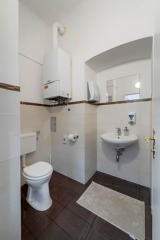 Central City Rooms by Home2