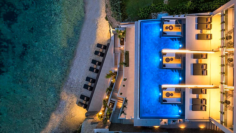 SEA ZANTE Luxury Beachfront Retreat