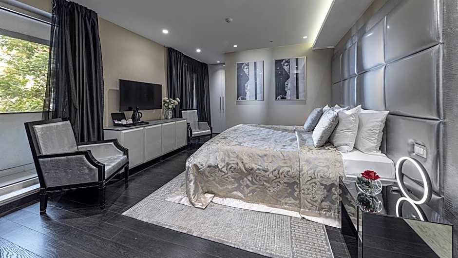 Hotel 9