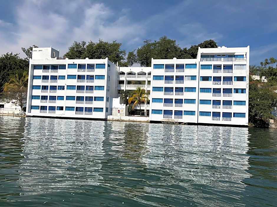 Villa Bejar Tequesquitengo