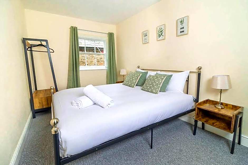 The Windmill Hotel - Alford