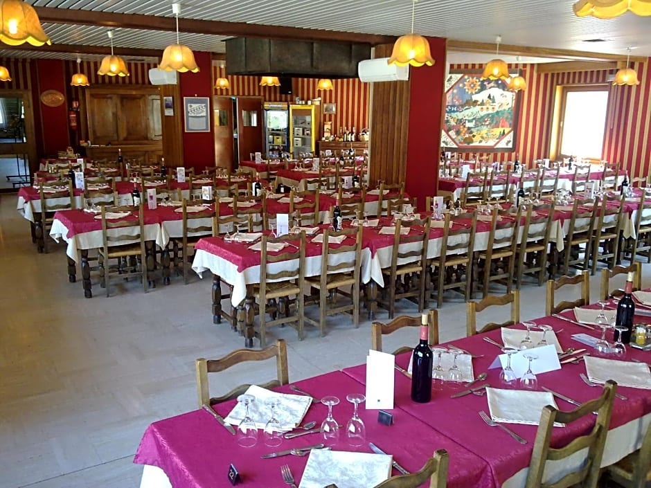 Logis Hotel Restaurant Du Commerce
