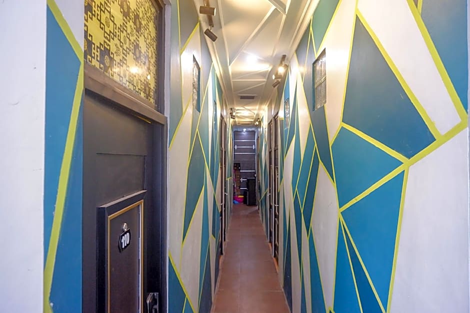 RedDoorz @ Jalan Raya Baturaden 2