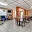 Econo Lodge Hays I-70