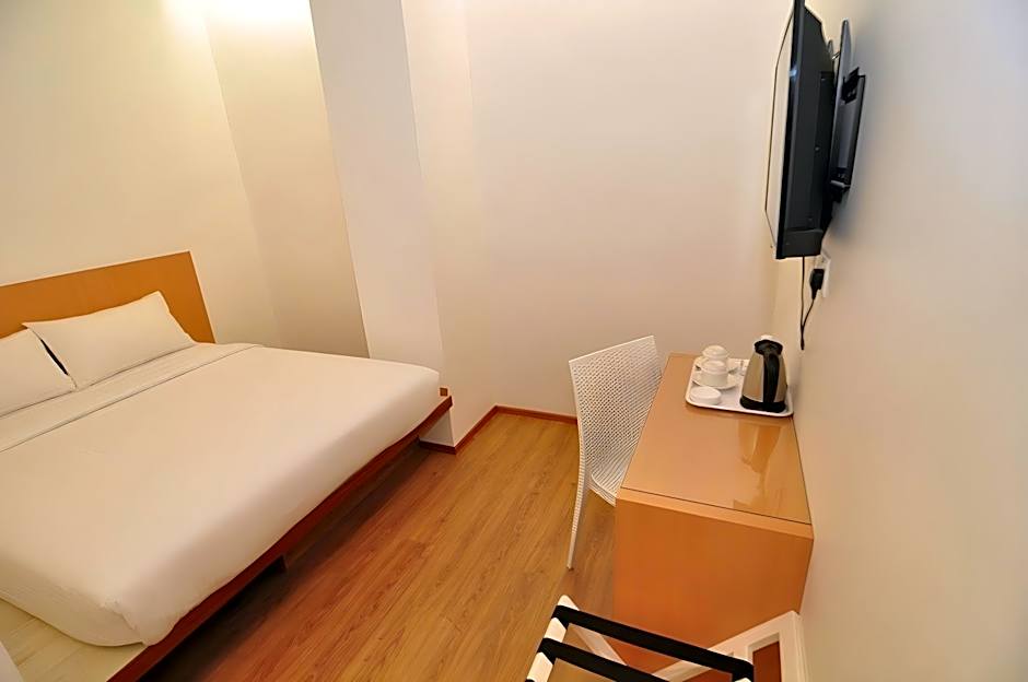 1 Million Hotel