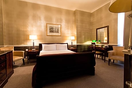 Crown Deluxe Room