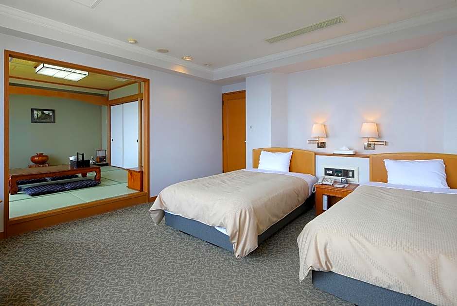 THE HOTEL YAKUSHIMA ocean & forest