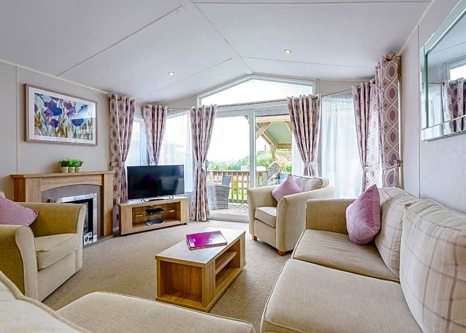 Calthwaite Hall Lodges