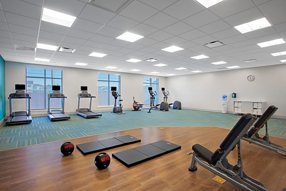 Holiday Inn Express & Suites Lubbock Central - Univ Area, an IHG Hotel