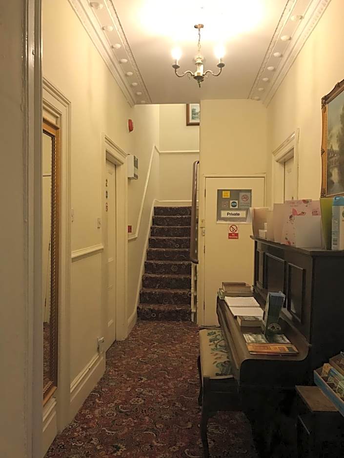 Manor Lodge Guesthouse