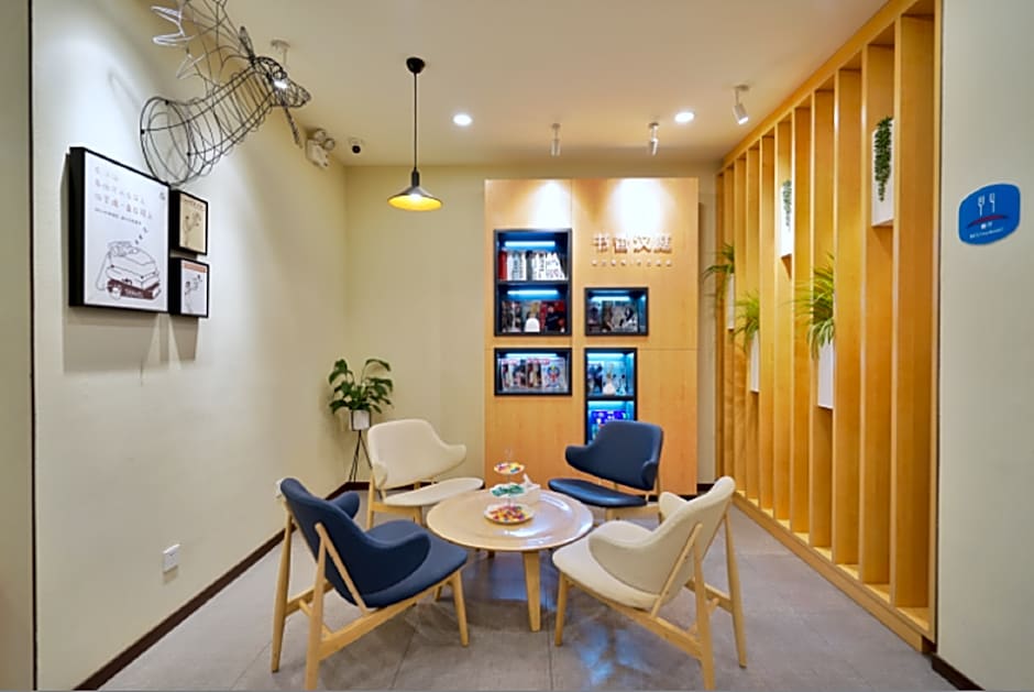 Hanting Express Jinan Daguanyuan Wanda – Jinan, WV