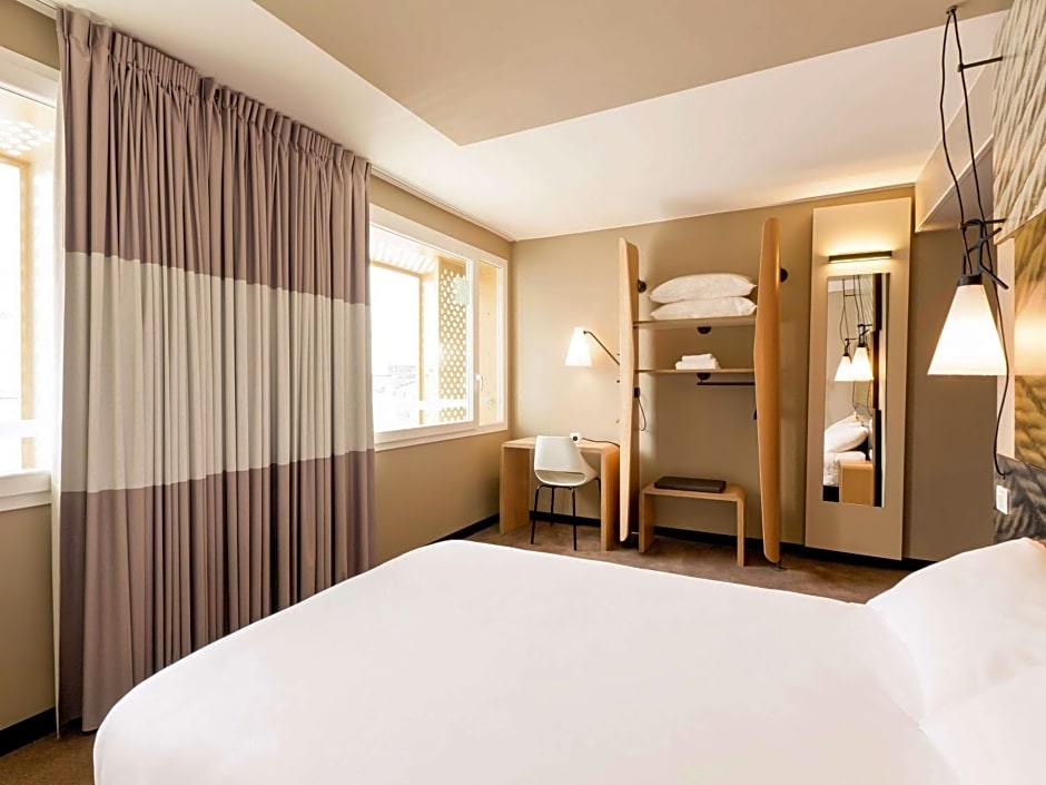 ibis Lyon Carre De Soie