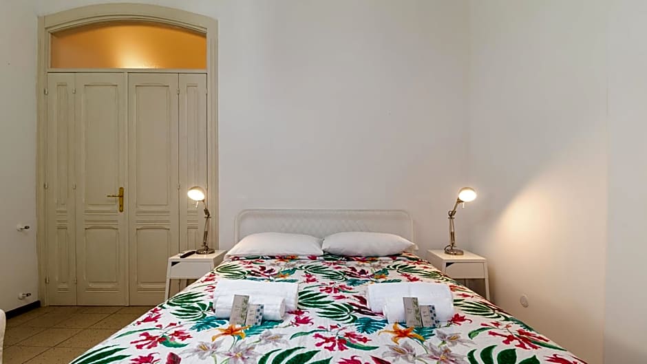 B&B Juighissa Leonora
