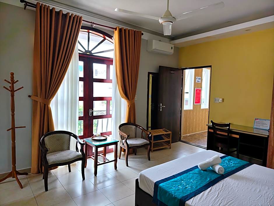 Sunny C Hotel