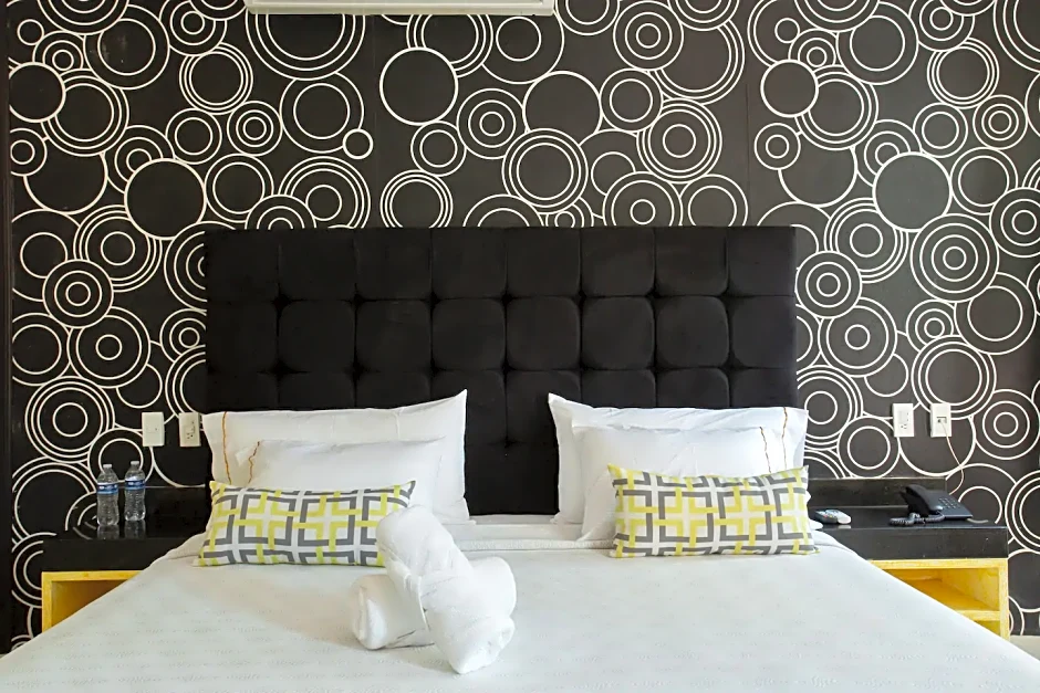Casa Kaoba Hotel & Suites