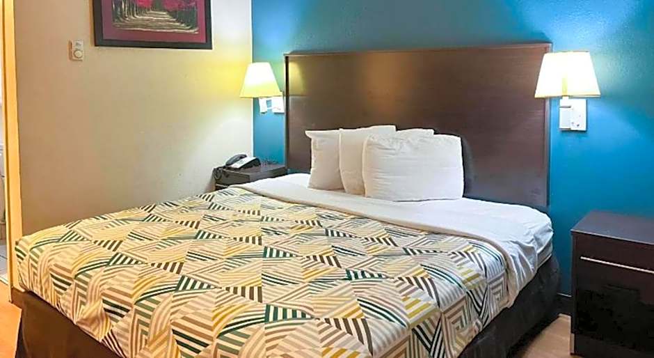 Studio 6 Suites Shreveport, LA Industrial Loop