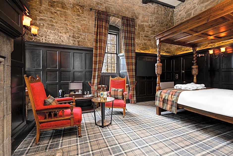 Dornoch Castle Hotel