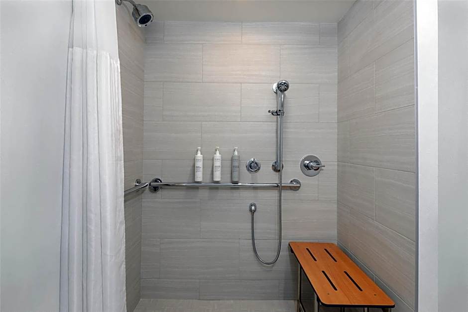 Hilton Garden Inn Buffalo Airport