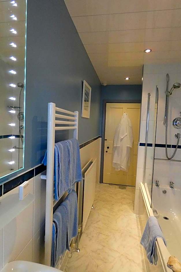 Kentwood Guest House