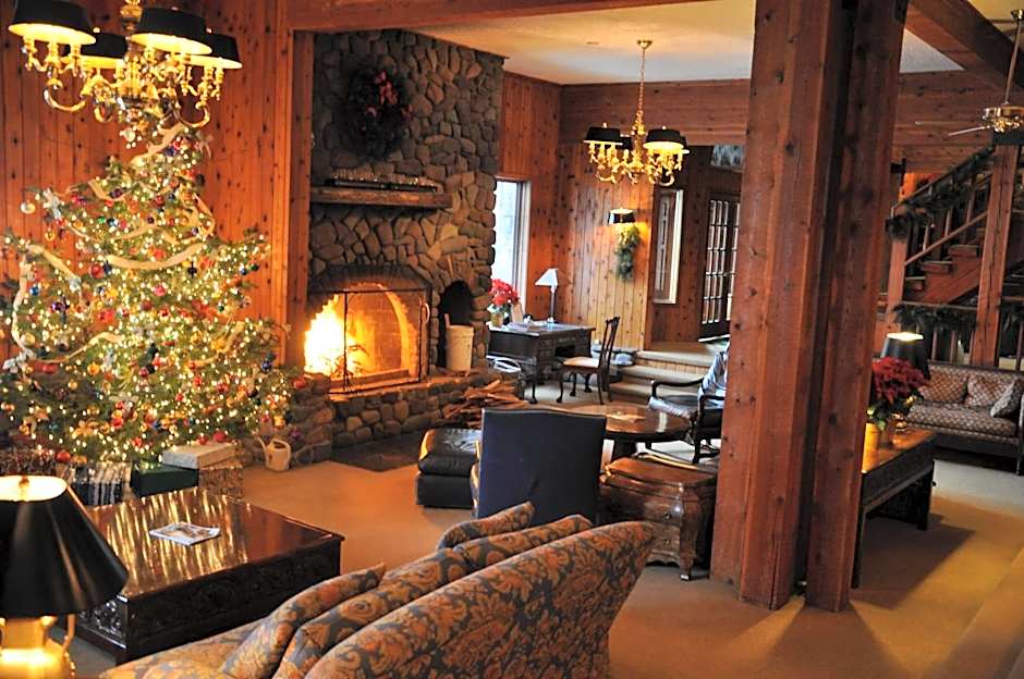 Kandahar Lodge at Whitefish Mountain Resort