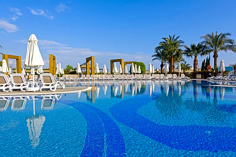 Novum Garden Side Hotel