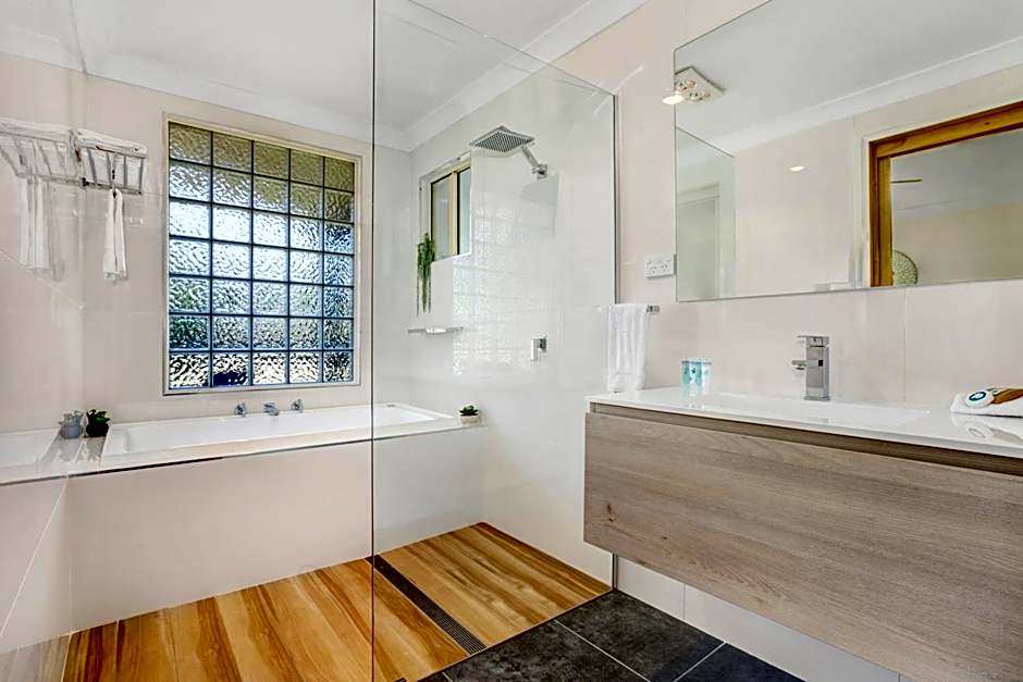 Seven Mile Beach Holiday Park