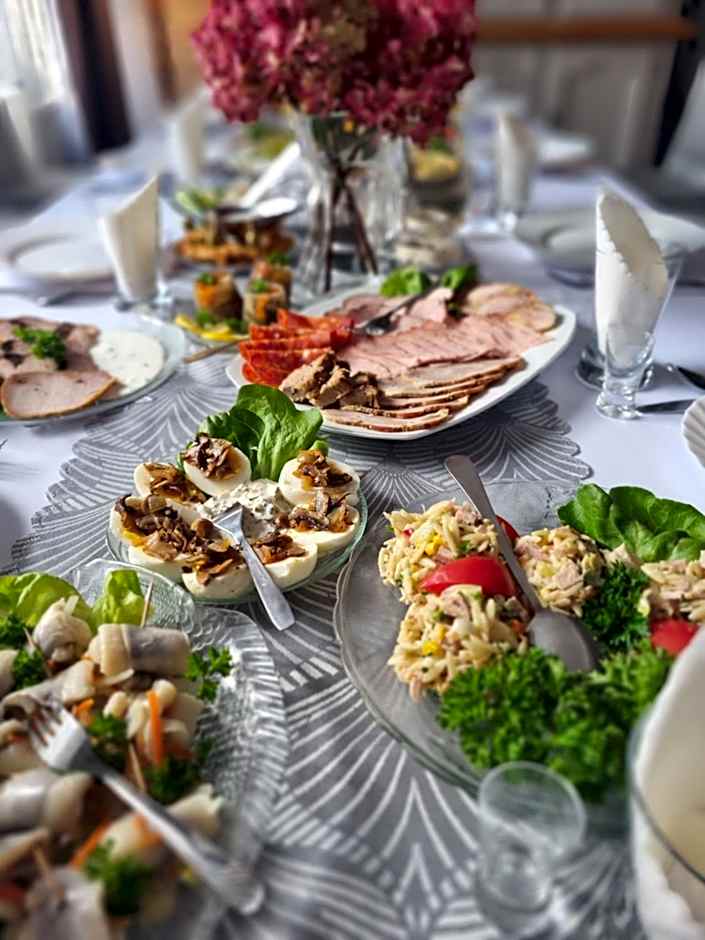 HOTEL "ZAUŁEK" Spółka Cywilna Zbigniew Świderski, Elżbieta Świderska