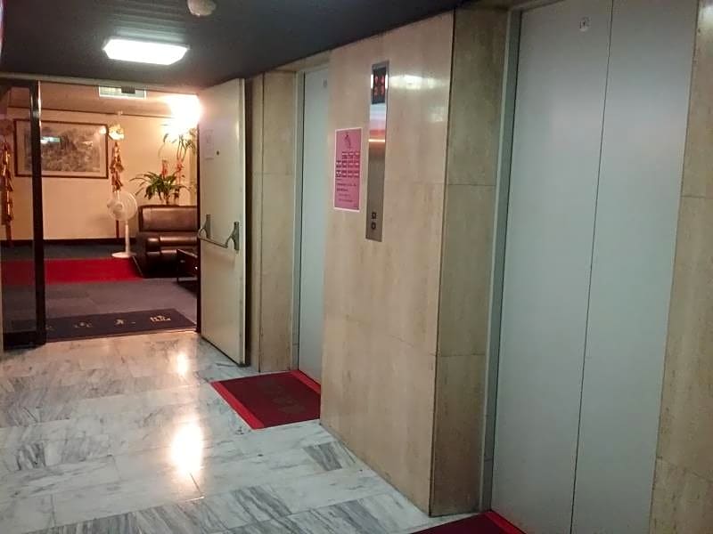 Chian Huei Business Hotel