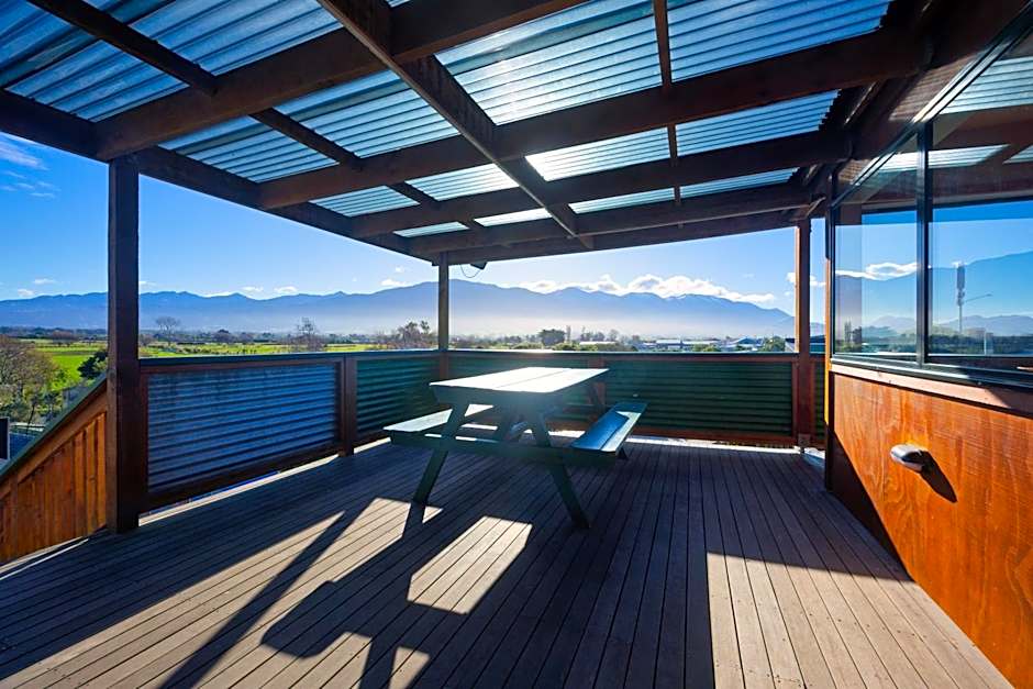 Dusky Lodge