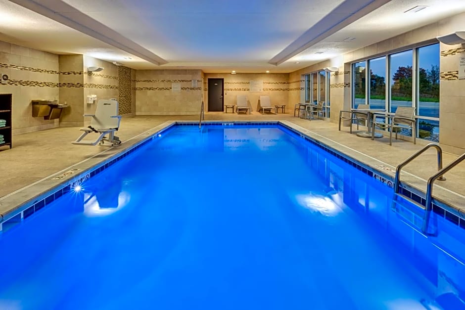TownePlace Suites by Marriott Grand Rapids Airport Southeast