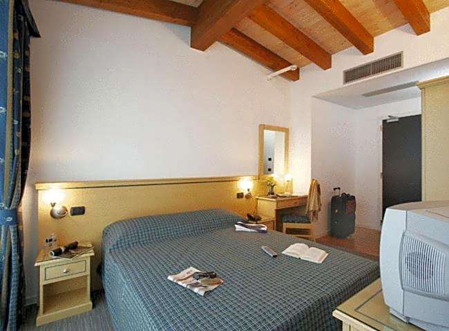 Hotel Mary