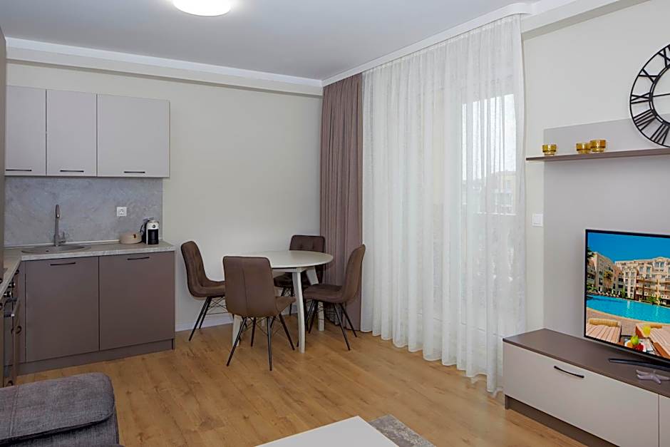 Bellicity Apart Complex