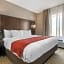 Comfort Inn & Suites Cedar Rapids CID Eastern Iowa Airport