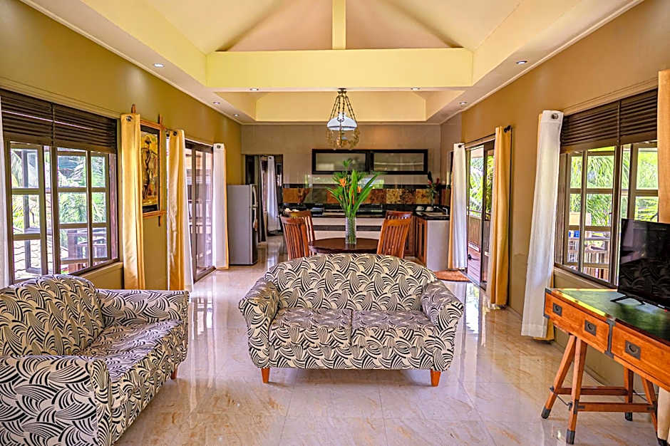 Villas des Alizes Beachfront Suites