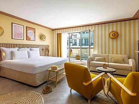 Junior Suite with King Bed and Terrace