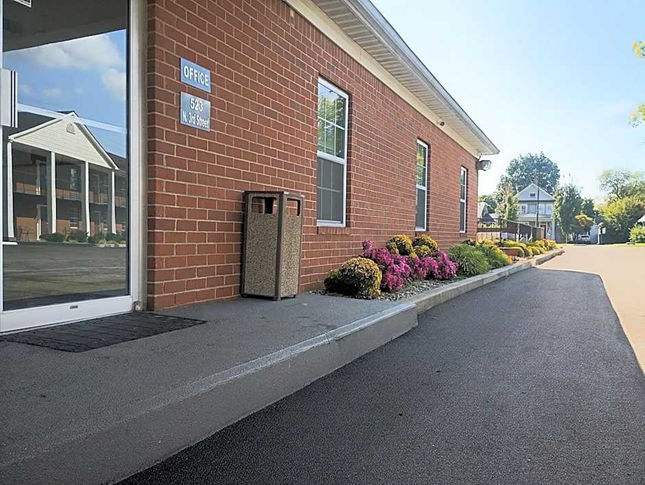 Bourbon Capital Inn
