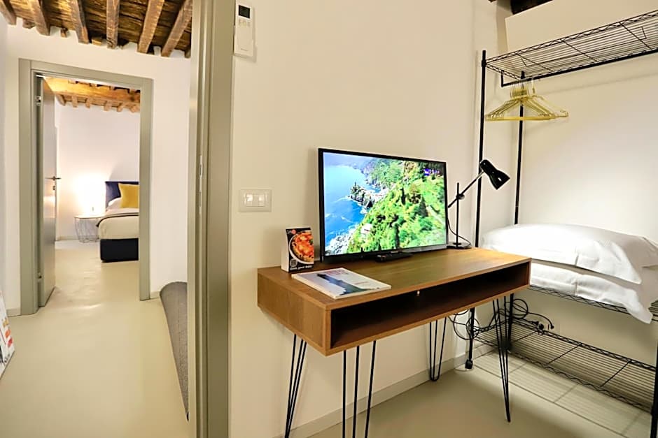 Palazzina B - Contemporary Studio