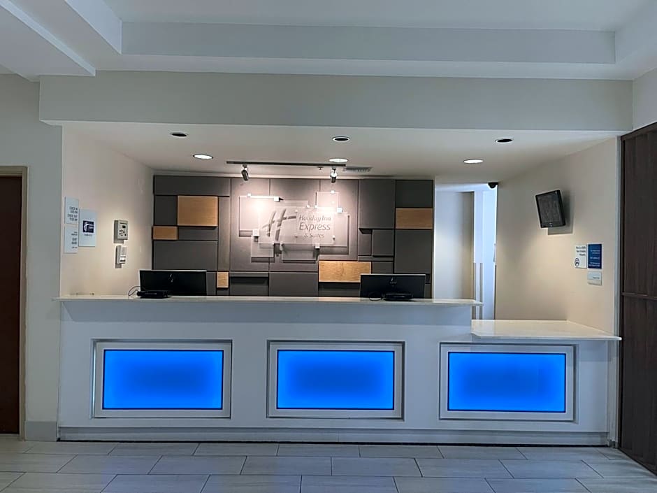 Holiday Inn Express Hotel & Suites Biloxi- Ocean Springs By IHG