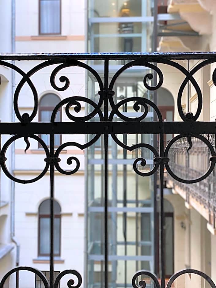 GRACIA APARTMENT HOUSE