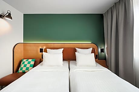 Moxy Sleeper Twin Room