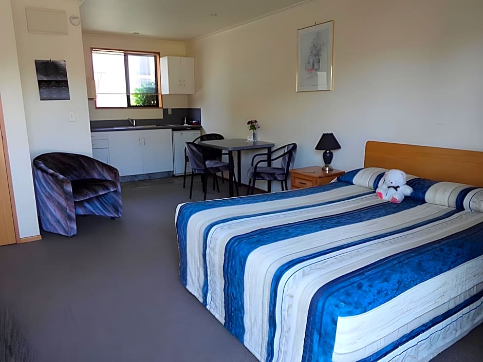 Photo 1 of 1 of 2 Bedroom Suite, Accessible
