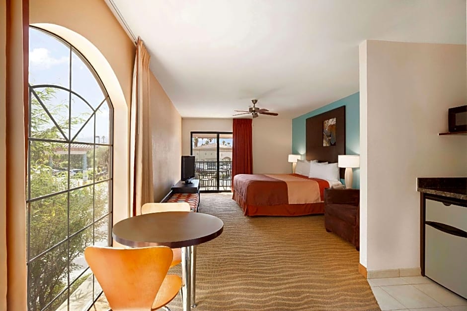 Super 8 by Wyndham Indio