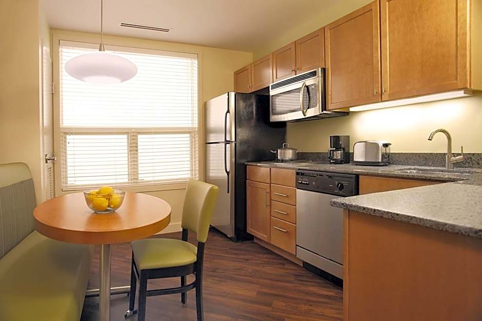Hyatt House Chicago Warrenville